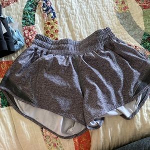 Lululemon hotty shorts size 4